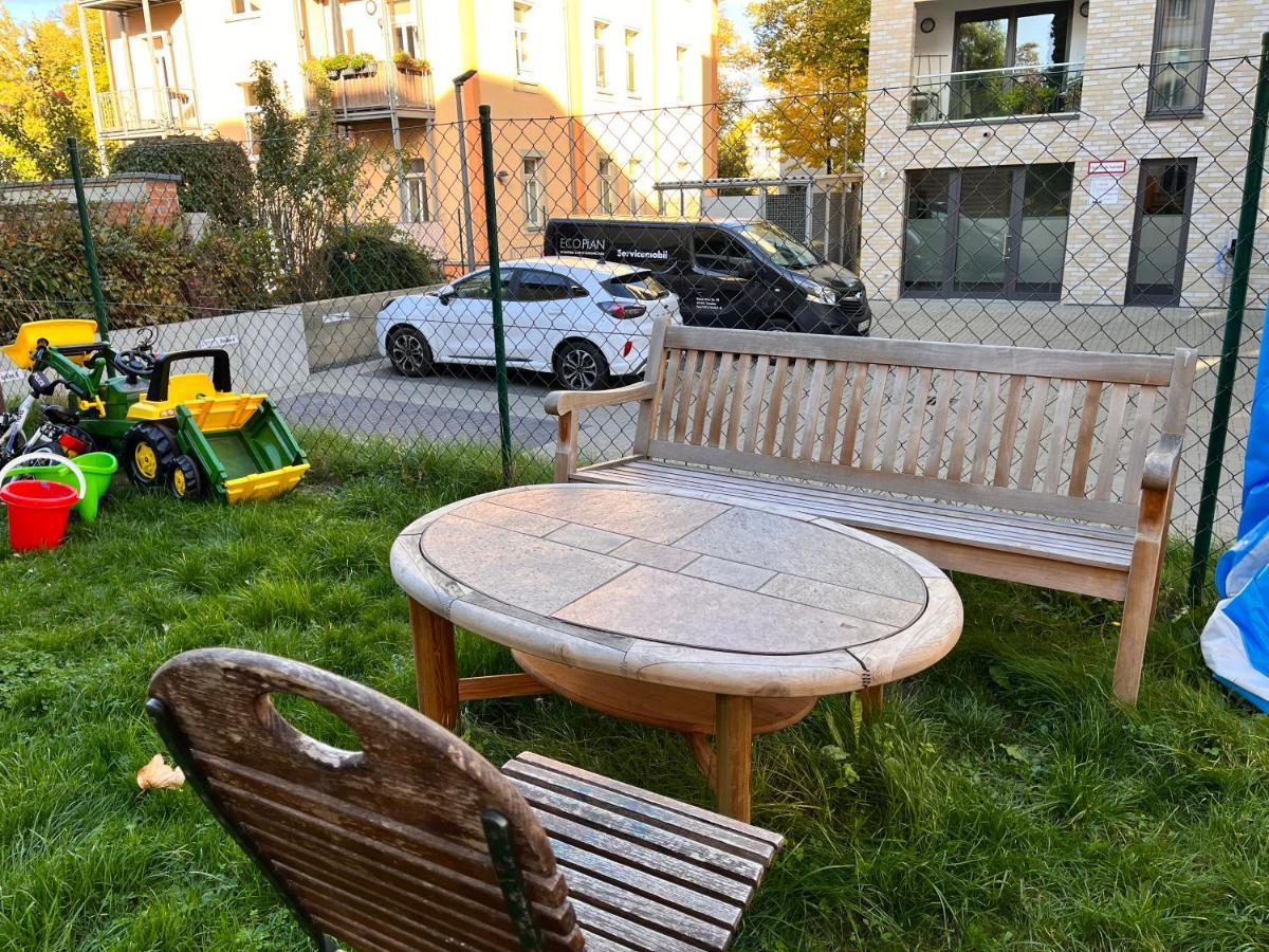 Gemutliche Oase - Tv, Beamer, Kuche Fur 4 Personen Daire Dresden Dış mekan fotoğraf